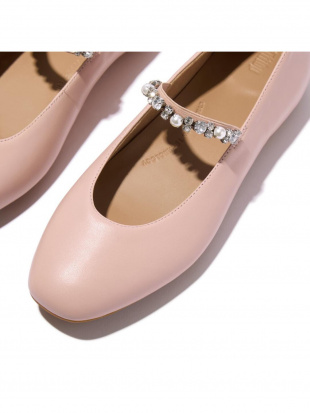 ブラッシュ ビジューストラップ シューズ DELICATO PEARLS-AND-CRYSTAL LEATHER BALLET FLATSを見る