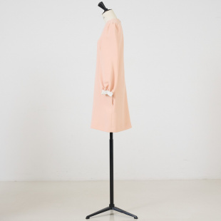 ピンクベージュ [Victoria Beckham/ヴィクトリア・ベッカム] 長袖ワンピースを見る
