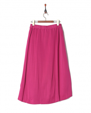 ピンク スカートを見る